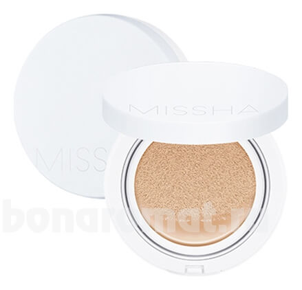  - Magic Cushion Moist Up SPF50 PA