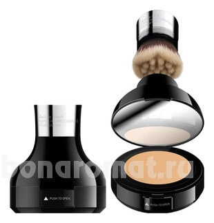    HD    Built-In Brush Super HD Pro overage Foundation