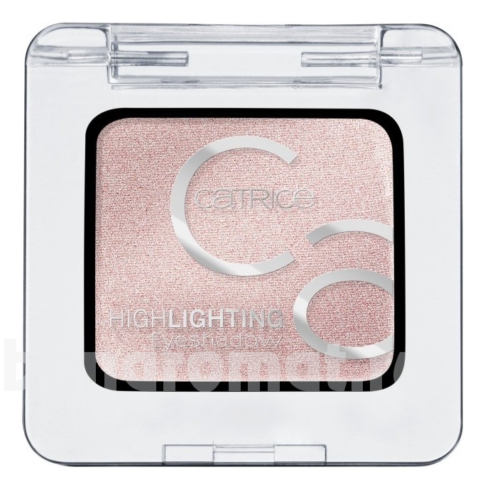    Highlighting Eyeshadow