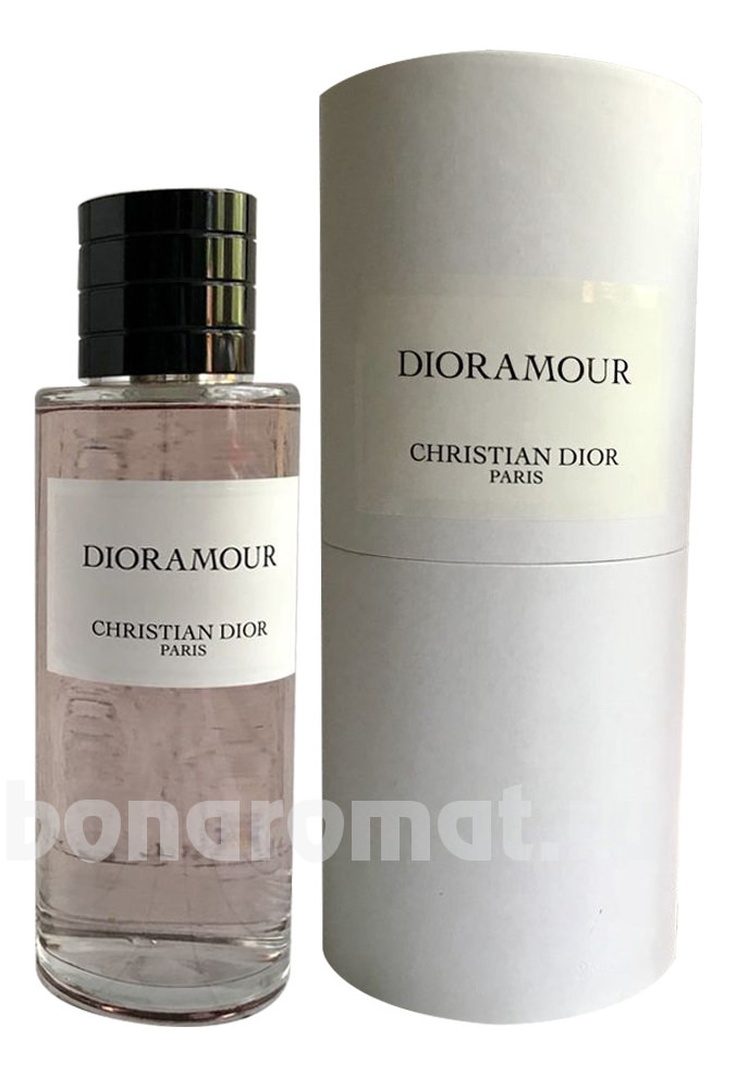 Dioramour