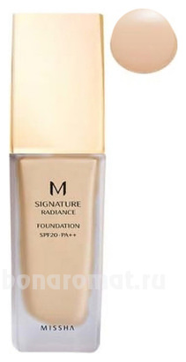   M Signature Radiance Foundation SPF20 PA