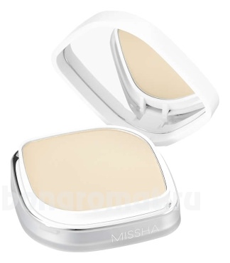   Signature Science Blanc Pact SPF50 PA 9,5
